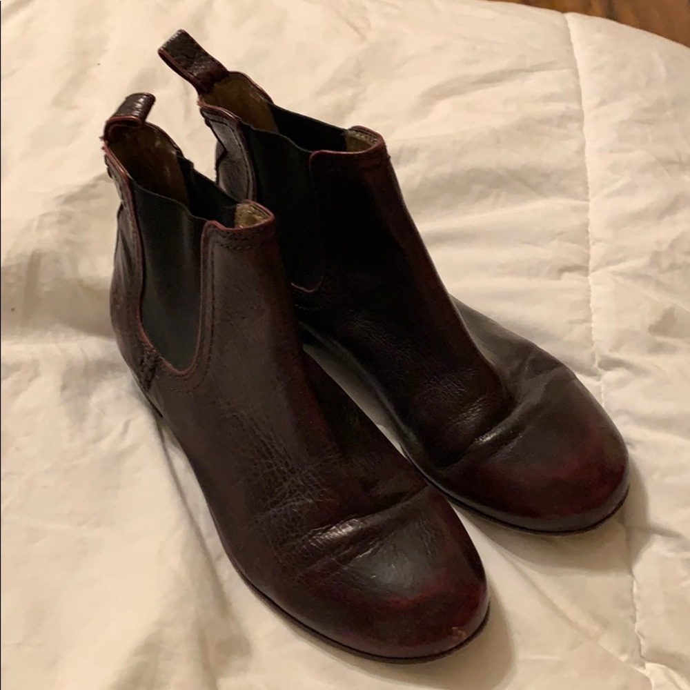 Frye Chelsea boots size 6.